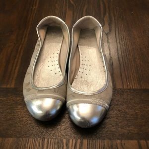 Coach flats